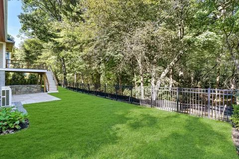 Exterior - 39 Macarthur Rd, Wellesley, MA 02482 photo 6 of 6