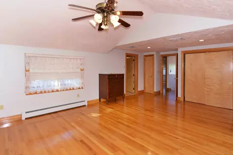 Bedroom - 14 Broad St, Danvers, MA 01923 photo 6 of 7