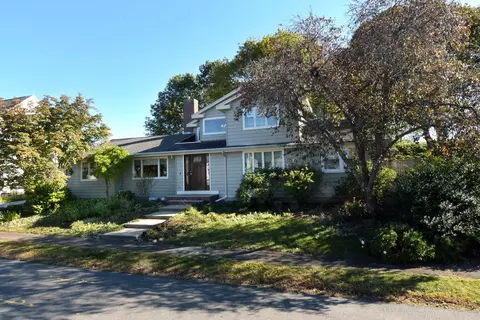 Exterior - 14 Broad St, Danvers, MA 01923 photo 2 of 7