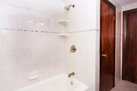 Bath - 14 Broad St, Danvers, MA 01923 photo 1 of 6