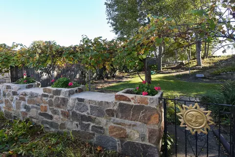 Exterior - 14 Broad St, Danvers, MA 01923 photo 6 of 7