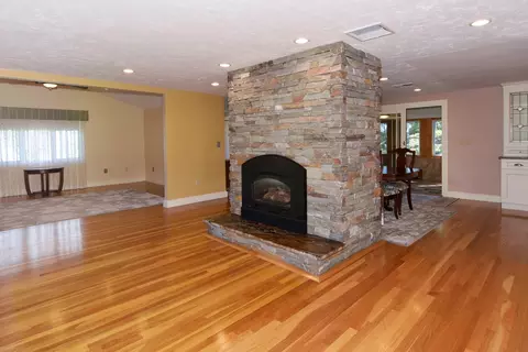 Living - 14 Broad St, Danvers, MA 01923 photo 3 of 5