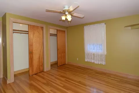 Bedroom - 14 Broad St, Danvers, MA 01923 photo 3 of 7