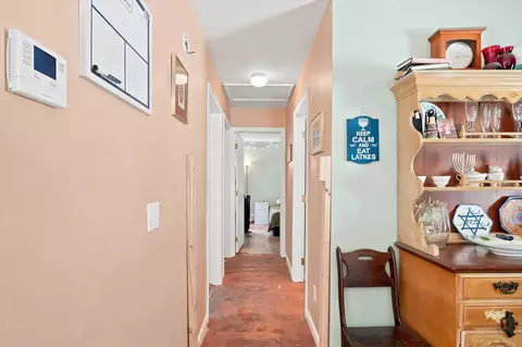 Entry Way - 21 Browns Brook Rd, Webster, MA 01570 photo 4 of 5