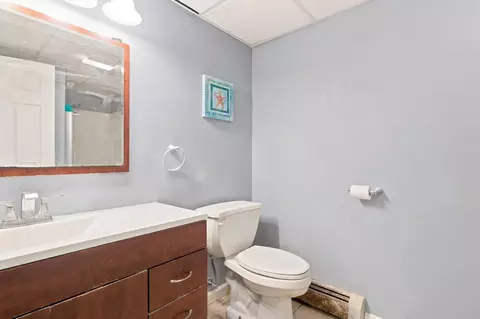 Bath - 21 Browns Brook Rd, Webster, MA 01570 photo 3 of 3