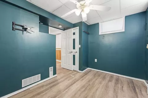 Bedroom - 66 Barrison St, Springfield, MA 01109 photo 2 of 2