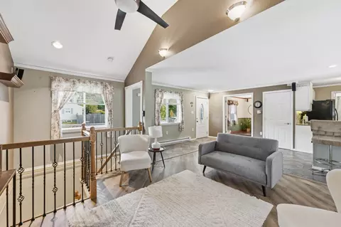 Living - 66 Barrison St, Springfield, MA 01109 photo 1 of 6