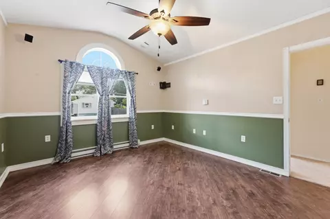 Living - 66 Barrison St, Springfield, MA 01109 photo 4 of 6