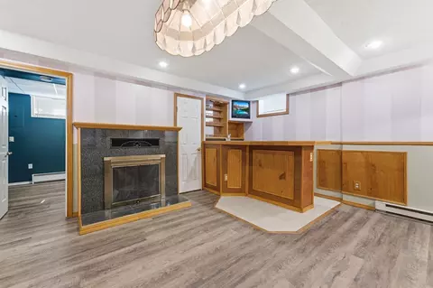 Living - 66 Barrison St, Springfield, MA 01109 photo 5 of 6