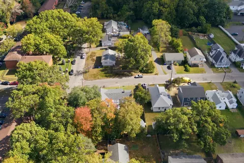 View/Area - 66 Barrison St, Springfield, MA 01109 photo 3 of 3