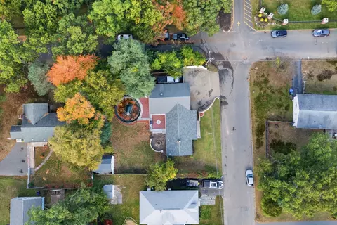 View/Area - 66 Barrison St, Springfield, MA 01109 photo 2 of 3