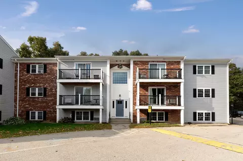 15 Chapel Hill Dr #12, Plymouth, MA 02360
