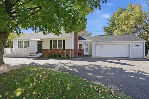76 Pleasant St, Granby, MA 01033