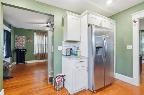Entry Way - 10 Wilber St, Springfield, MA 01104 photo 5 of 9