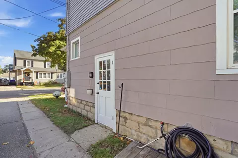Exterior - 10 Wilber St, Springfield, MA 01104 photo 4 of 8
