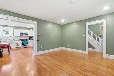 Living - 10 Wilber St, Springfield, MA 01104 photo 2 of 2