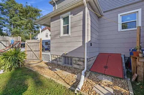Exterior - 10 Wilber St, Springfield, MA 01104 photo 8 of 8
