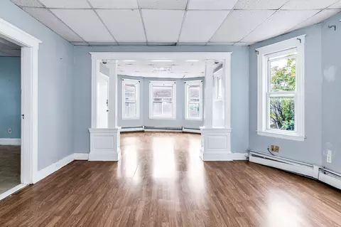 Living - 7 Champlain Ave # -9, Lawrence, MA 01841 photo 4 of 8