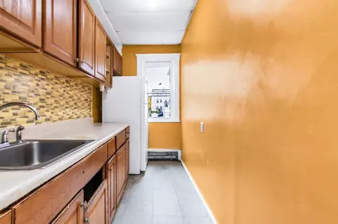 Kitchen - 7 Champlain Ave # -9, Lawrence, MA 01841 photo 4 of 6