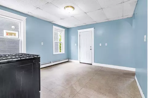 Entry Way - 7 Champlain Ave # -9, Lawrence, MA 01841 photo 2 of 8