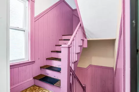 Entry Way - 7 Champlain Ave # -9, Lawrence, MA 01841 photo 5 of 8