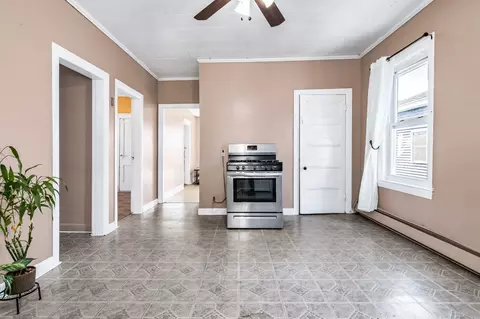 Entry Way - 7 Champlain Ave # -9, Lawrence, MA 01841 photo 8 of 8