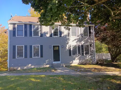599 Oakhill Ave, Attleboro, MA 02703