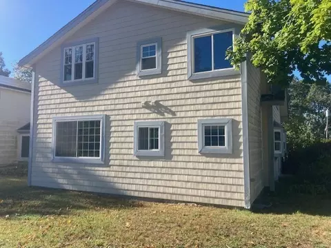 Exterior - 32 Chestnut St, Wareham, MA 02571 photo 2 of 4