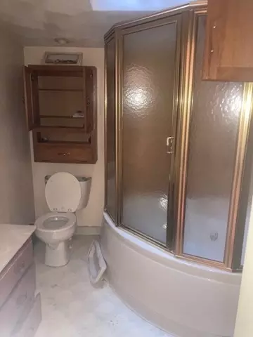 Bath - 32 Chestnut St, Wareham, MA 02571 photo 1 of 2