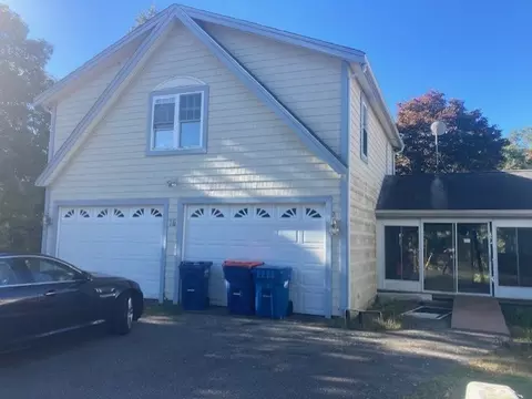 Exterior - 32 Chestnut St, Wareham, MA 02571 photo 3 of 4