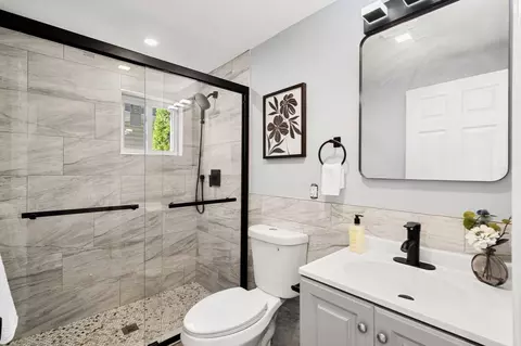 Bath - 18 Derne, Everett, MA 02149 photo 1 of 1