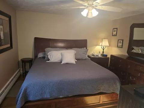 Bedroom - 39 Walnut St, Saugus, MA 01906 photo 1 of 4