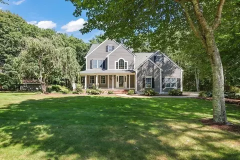 34 Meeting House Rd, Kingston, MA 02364