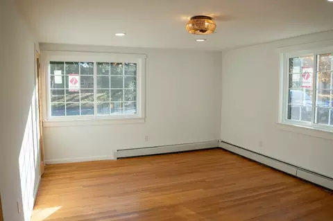 Living - 56 Princess Rd, Springfield, MA 01129 photo 4 of 6