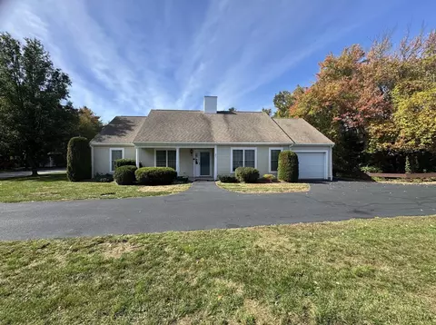 31 Dunbar Dr, Easton, MA 02356