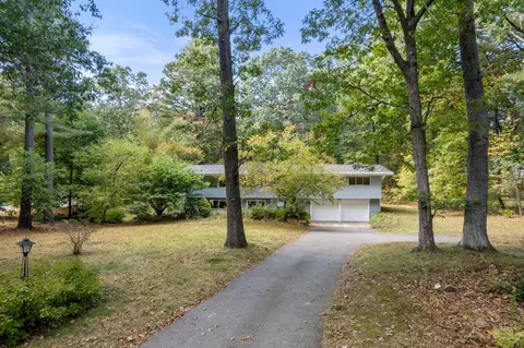 19 Holiday Rd, Wayland, MA 01778