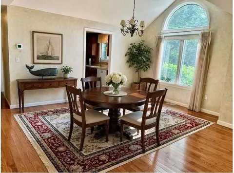 Dining - 28 Windward #28, Mashpee, MA 02649 photo 1 of 1