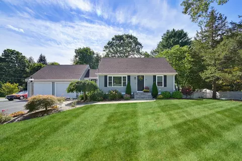 19 Walnut, Rehoboth, MA 02769