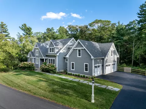 12 Split Rock Ln, Mattapoisett, MA 02739