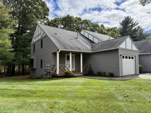 7 Victoria Dr #1, Auburn, MA 01501