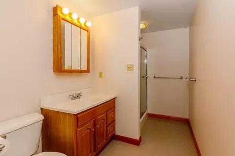 Bath - 49 Prospect St, Athol, MA 01331 photo 1 of 1