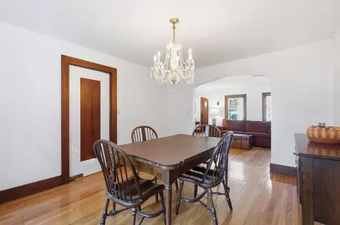Dining - 726 Allen St, Springfield, MA 01118 photo 3 of 3