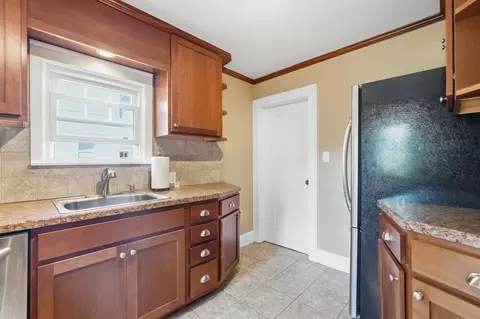 Kitchen - 726 Allen St, Springfield, MA 01118 photo 2 of 4