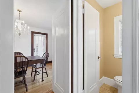 Entry Way - 726 Allen St, Springfield, MA 01118 photo 2 of 5