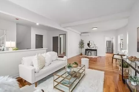 22 Charnwood Rd #B, Somerville, MA 02144
