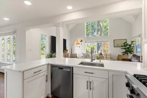 Kitchen - 120 Downer Ave, Hingham, MA 02043 photo 3 of 3