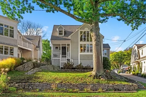 Exterior - 120 Downer Ave, Hingham, MA 02043 photo 2 of 7