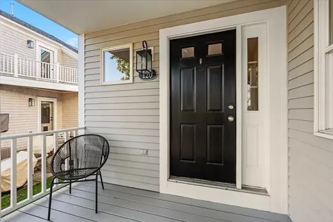 Exterior - 120 Downer Ave, Hingham, MA 02043 photo 4 of 7