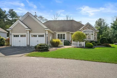 12 Silver Brook Ln #12, Norwell, MA 02061
