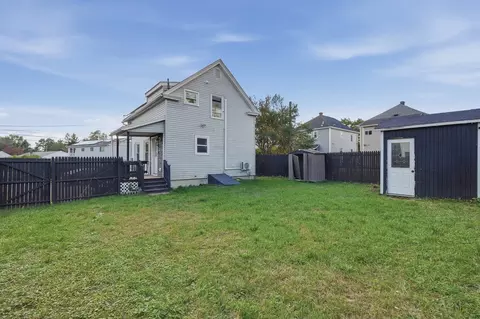 Exterior - 96 Decatur St, Indian Orchard, MA 01151 photo 2 of 4